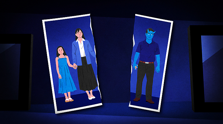 전신 PSD 여자 남자 딸 어린이 액자 일러스트 엄마 서기 소녀 성인 세명 파란색 손잡기 슬픔 아빠 악마 이별 사회이슈 가족사진 찢어짐 갈등 가정문제 단절 이혼 양육비 국내일러스트 감정 컬러 컨셉 가족 모션 사람 파일형식 비용 단체사진