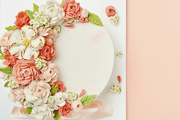 포토 JPG 스튜디오촬영 기념일 꽃 실내 사람없음 하이앵글 케이크 오브젝트 감사 5월행사 가정의달 분홍색배경 국내포토 식물 감정 뷰포인트 분홍색 백그라운드 디저트 이벤트 내부 5월 파일형식