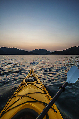 포토 JPG 주간 구름 자연 하늘 풍경 취미 사람없음 야외 레포츠 노을 산등성이 카약 노젓기 국내여행 충주호 국내포토 자연요소 호수 여행 모션 레저 산 수상스포츠 생태계 충주 파일형식