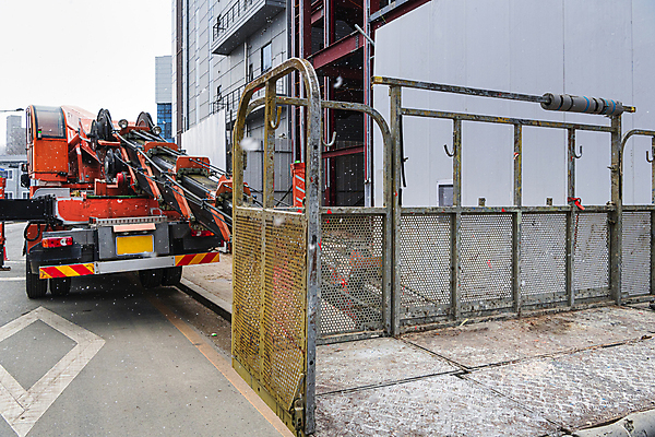 포토 JPG 주간 도로 공사 안전 사람없음 야외 건물 건설현장 중장비 사다리차 작업대 하남 국내포토 자연요소 건축물 길 교통시설 자동차 건설업 산업장비 경기도 파일형식