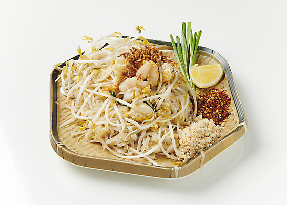 포토 JPG 새우 실내 사람없음 레몬 흰배경 파 고춧가루 대나무소쿠리 동남아음식 숙주나물 콩가루 태국음식 팟타이 로컬푸드 국내포토 음식 백그라운드 채소 과일 갑각류 내부 농산물 흰색 가루 나물 동양음식 파일형식