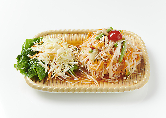 포토 JPG 방울토마토 실내 사람없음 샐러드 흰배경 대나무소쿠리 동남아음식 무침요리 쏨땀 태국음식 로컬푸드 그린파파야 국내포토 음식 백그라운드 토마토 내부 농산물 흰색 무침 동양음식 파파야 파일형식