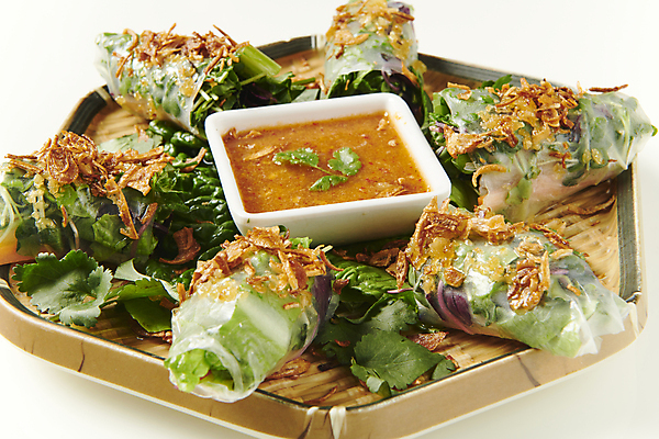 포토 JPG 접시 실내 사람없음 소스 흰배경 종지 동남아음식 스프링롤 태국음식 로컬푸드 샐러드롤 국내포토 그릇 식기 음식 백그라운드 내부 농산물 중식 흰색 양념 동양음식 파일형식