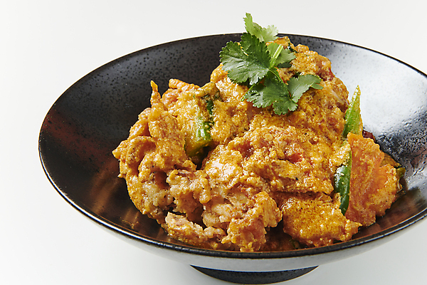 포토 JPG 그릇 실내 사람없음 게 흰배경 카레 동남아음식 태국음식 코코넛밀크 로컬푸드 뿌팟퐁커리 국내포토 식기 음식 백그라운드 갑각류 내부 농산물 흰색 코코넛 동양음식 파일형식