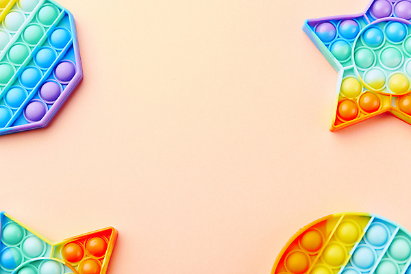 포토 JPG 스튜디오촬영 별 놀이 프레임 실내 사람없음 하이앵글 장난감 유행 원형 오브젝트 무지개색 별모형 팔각형 카피스페이스 알록달록 푸시팝 국내포토 자연요소 도형 뷰포인트 내부 컬러풀 모형 공백 파일형식