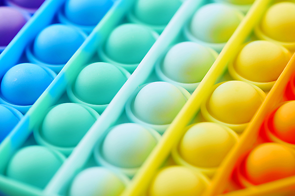 포토 JPG 스튜디오촬영 놀이 실내 근접촬영 사람없음 장난감 유행 오브젝트 무지개색 알록달록 푸시팝 국내포토 뷰포인트 내부 컬러풀 파일형식