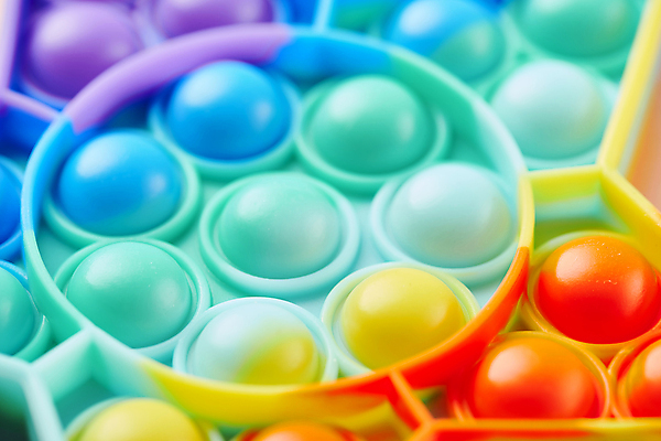 포토 JPG 스튜디오촬영 별 놀이 실내 근접촬영 장난감 유행 원형 오브젝트 무지개색 별모형 알록달록 푸시팝 국내포토 자연요소 도형 뷰포인트 내부 컬러풀 모형 파일형식