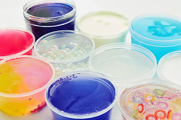 포토 JPG 스튜디오촬영 놀이 종류 사람없음 장난감 여러개 다양 흰배경 고체 슬라임 국내포토 다수 백그라운드 실내 흰색 파일형식