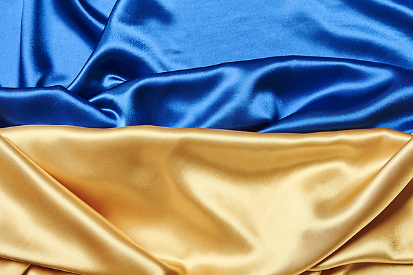 포토 JPG 스튜디오촬영 백그라운드 실내 사람없음 파란색 하이앵글 노란색 주름 실크 질감 카피스페이스 국내포토 뷰포인트 컬러 내부 공백 직물 파일형식