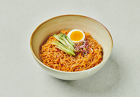 포토 JPG 스튜디오촬영 그릇 회색배경 오이 실내 요리 사람없음 계란 분식 무순 비빔면 국내포토 식기 음식 백그라운드 채소 내부 알 회색 새싹채소 파일형식