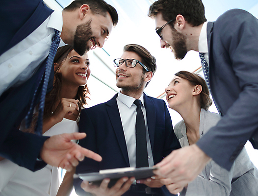 포토 JPG 해외이미지 직업 남자 회사 비즈니스 탁자 성공 협력 설계 새로움 직장 함께함 사람 여러명 성인 사무실 거래 업무 비즈니스맨 그룹 토론 스마트 동료 직원 계약 경영자 문서 명령 경영 서류판 콜라보레이션 해외포토 가구 다수 컨셉 관계 사무용품 작업 직장인 리더 파일형식 이미지허브