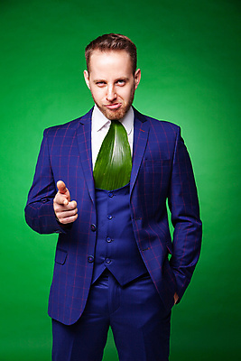 포토 JPG 해외이미지 식물 직업 응시 남자 컨셉 잎 비즈니스 사업가 자연 넥타이 한명 서기 정장 세로 초록색 환경 비즈니스맨 자신감 고급 우아함 에코 친환경 유기농 녹색배경 조절 유지 내추럴 개발 생태학 응답 정중 스타일 해외포토 1 웰빙 시선 잡화 옷 교육 감정 컬러 백그라운드 모션 사람 직장인 생태계 파일형식 이미지허브