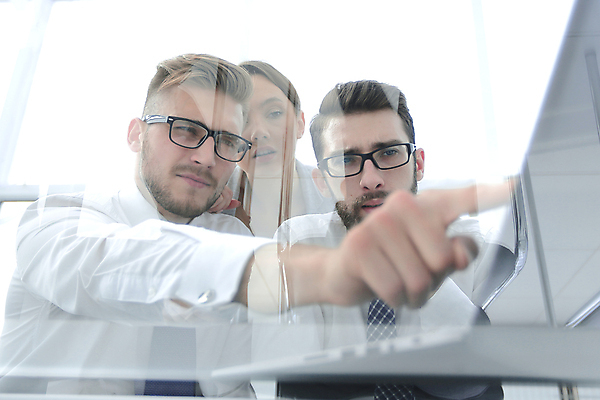 포토 JPG 해외이미지 직업 백그라운드 컨셉 인터넷 회사 비즈니스 통신 창문 유리 탁자 성공 협력 노동자 직장 사람 두명 노트북 컴퓨터 사무실 반사 자료 업무 작업 비즈니스맨 비즈니스우먼 네트워크 그룹 토론 종업원 책상 동료 경영자 경영 프로젝트 카피스페이스 해외포토 여자 남자 가구 관계 재질 전자제품 공백 직장인 리더 파일형식 이미지허브