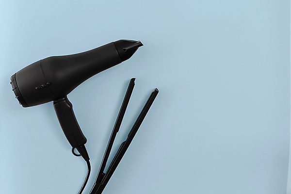포토 JPG 해외이미지 사람없음 미용용품 드라이어 파란배경 고데기 카피스페이스 해외포토 백그라운드 파란색 공백 오브젝트 헤어용품 파일형식 이미지허브