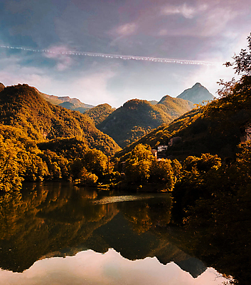 포토 JPG 해외이미지 주간 호수 단풍 하늘 사람없음 야외 반사 해외포토 자연요소 잎 파일형식 이미지허브
