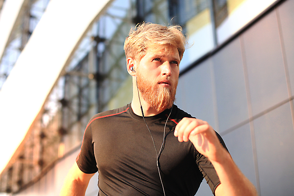 포토 JPG 해외이미지 백인 1 라이프스타일 옷 남자 스포츠 신체 건강 한명 사람 성인 야외 여름 달리기 조깅 운동 태양 검은색 도시 연습 속도 근육질 마라톤 추적 골 달리기선수 해외포토 자연요소 서양인 계절 컬러 모션 근육 경기 생활 육상스포츠 몸매 육상선수 파일형식 이미지허브