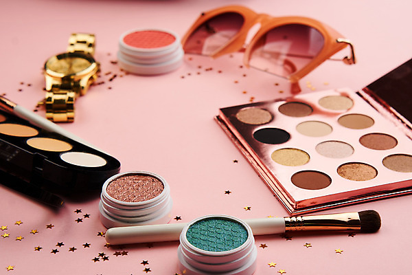 포토 JPG 해외이미지 시계 사람없음 세트 선글라스 뷰티 화장품 오브젝트 아이섀도 메이크업브러쉬 해외포토 안경 붓 파일형식 이미지허브