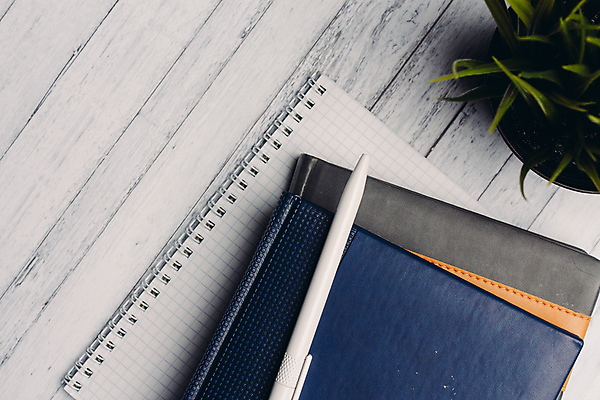 포토 JPG 해외이미지 화분 비즈니스 사람없음 펜 다이어리 사무용품 공책 오브젝트 해외포토 문구용품 필기구 파일형식 이미지허브