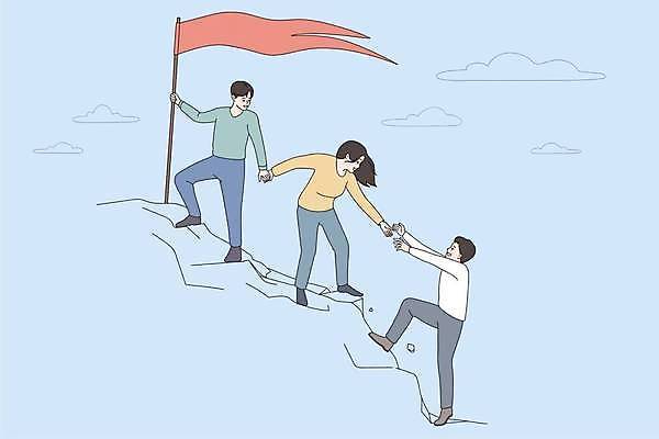 EPS 해외이미지 전신 라이프스타일 여자 남자 하늘색 일러스트 협력 성인 일상 세명 손잡기 등산 깃발 잡기 정상 동료 오르기 손뻗기 성인만 해외일러스트 관계 모션 사람 라이프 생활 파란색 트래킹 파일형식 벡터 이미지허브