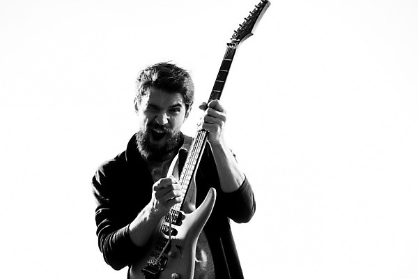 포토 JPG 해외이미지 남자 연주 흑백 한명 상반신 성인 앞모습 기타 찡그림 매기 기타리스트 로큰롤 락스타 성인남자한명만 해외포토 1 음악 뷰포인트 모션 현악기 촬영기법 표정 사람 연주자 남자한명만 성인남자만 파일형식 이미지허브