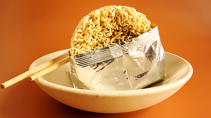 포토 JPG 해외이미지 그릇 접시 문화 음식 재료 건조 한국 패스트푸드 파스타 동양인 사람없음 컵 노란색 일본 식사 중국 블록 덮개 오픈 원형 닫기 맛 아침식사 수프 낟알 밀 먹기 속도 국수 질감 날것 패키지 점심식사 생식 순간 해로움 목업 해외포토 도형 식기 아시아 컬러 컨셉 모션 곡류 서양음식 인종 뚜껑 면류 인스턴트 파일형식 이미지허브