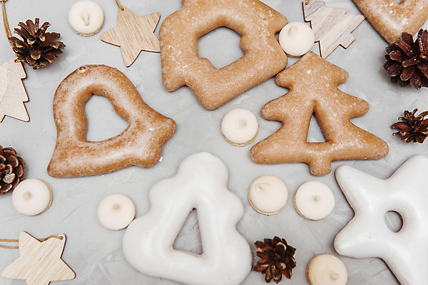포토 JPG 해외이미지 크리스마스 디저트 사람없음 하이앵글 쿠키 달콤 솔방울 핸드메이드 진저쿠키 머랭쿠키 해외포토 기념일 음식 뷰포인트 맛 머랭 파일형식 이미지허브