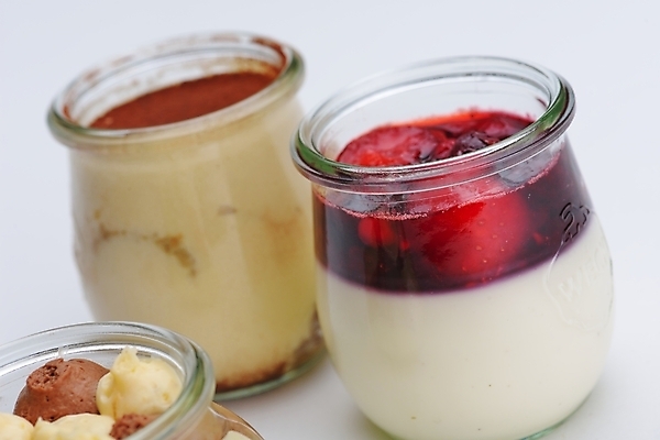 포토 JPG 해외이미지 실내 사람없음 흰배경 푸딩 과일푸딩 티라미수 해외포토 백그라운드 디저트 내부 흰색 파일형식 이미지허브