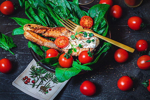 포토 JPG 해외이미지 라이프스타일 접시 음식 조각 다이어트 고추 치즈 귤 건강 어류 스테이크 요리 사람없음 초록색 식사 저녁식사 샐러드 튀김 흰색 신선 그릴 균형 굽기 레몬 해산물 크림 유기농 날것 라임 연어 레시피 후추 시금치 성분 점심식사 오메가 해외포토 레이스천 식기 웰빙 컬러 채소 과일 주방용품 유제품 서양음식 생활 수중동물 직물 구이 향신료 파일형식 이미지허브