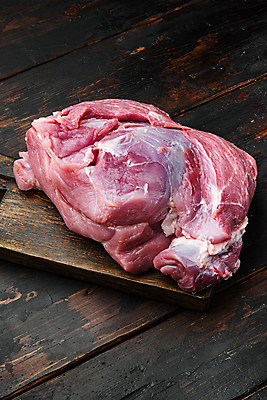 포토 JPG 해외이미지 식재료 생고기 돼지고기 사람없음 하이앵글 나무도마 해외포토 뷰포인트 도마 육류 목재 파일형식 이미지허브