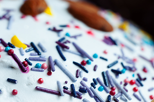 포토 JPG 해외이미지 전통 별 종교 공 휴가 사람없음 장식 빨간색 파란색 노란색 보라색 견과류 흰색 원형 막대기 달콤 설탕 굽기 뿌리기 아몬드 레시피 터키석 해외포토 자연요소 도형 컬러 모션 맛 보석 구이 파일형식 이미지허브