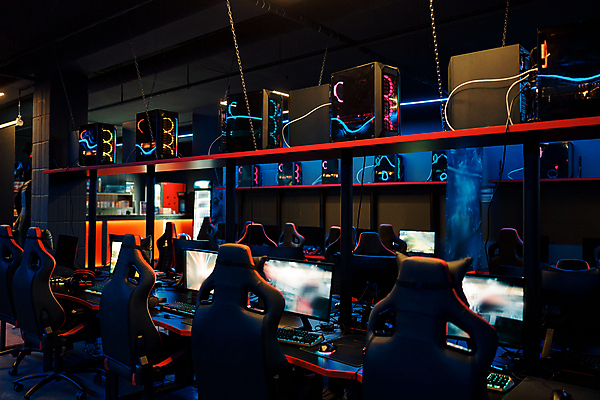 포토 JPG 해외이미지 의자 상반신 취미 사람없음 모니터 경쟁 게임 키보드 마우스 사이버 게이머 해외포토 가구 컨셉 놀이 컴퓨터 컴퓨터용품 파일형식 이미지허브