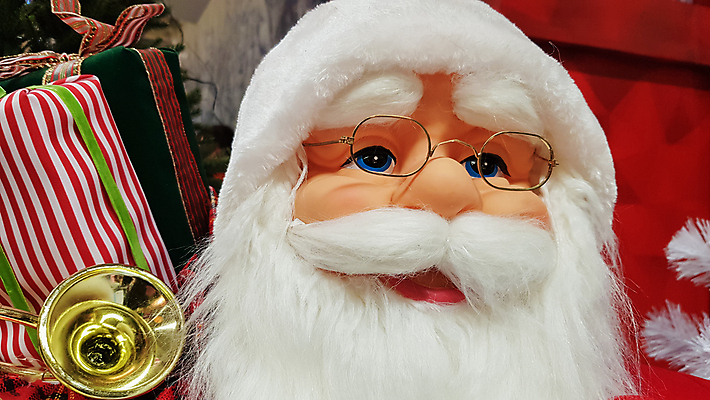 포토 JPG 해외이미지 모자 전통 계절 남자 행복 얼굴 인형 백그라운드 크리스마스 겨울 가방 휴가 새로움 새해 수염 기념 선물 미소 이벤트 사람없음 장식 빨간색 컬러풀 장난감 산타클로스 축제 놀람 흰색 축하 잡기 12월 연도 꼭두각시 옛날 클라우스 해외포토 잡화 기념일 감정 컬러 컨셉 모션 표정 사람 신체부위 날짜 파일형식 이미지허브