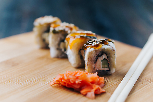 포토 JPG 해외이미지 사람없음 아웃포커스 롤스시 생강초절임 일본음식 해외포토 음식 촬영기법 초밥 절임 파일형식 이미지허브