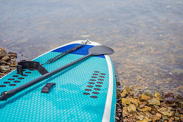 포토 JPG 해외이미지 주간 수영복 바다 사람없음 야외 조약돌 서핑보드 노 해외포토 자연요소 옷 돌_바위 보드_스포츠 선박 파일형식 이미지허브