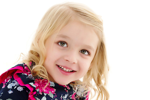 포토 JPG 해외이미지 백인 모델 1 라이프스타일 헤어스타일 응시 드레스 옷 공원 여자 딸 행복 얼굴 어린이 백그라운드 가족 자연 한명 사람 야외 뷰티 유행 기쁨 흰색 표현 달콤 작음 고립 초보 해외포토 서양인 시선 공공시설 감정 컬러 관계 생활 신체부위 맛 크기 생태계 파일형식 이미지허브