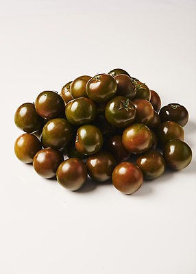 포토 JPG 스튜디오촬영 토마토 실내 사람없음 쌓기 여러개 가득함 흰배경 제철음식 제철과일 과채 흑토마토 국내포토 음식 다수 백그라운드 채소 과일 모션 내부 흰색 제철 파일형식