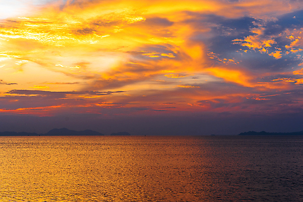 포토 JPG 해외이미지 바다 자연 사람없음 햇빛 노란색 일몰 황금 해외포토 컬러 태양 노을 생태계 파일형식 이미지허브