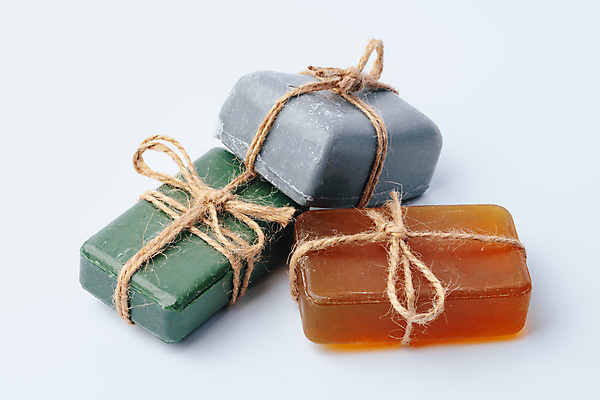 포토 JPG 해외이미지 리본 실내 사람없음 뷰티 세개 오브젝트 흰배경 비누 노끈 해외포토 줄 백그라운드 3 내부 위생용품 흰색 파일형식 이미지허브