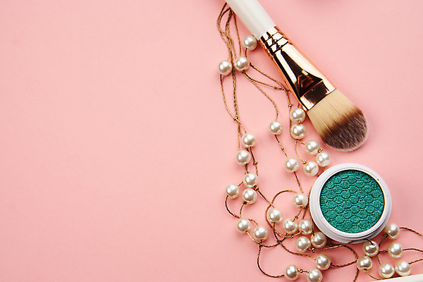 포토 JPG 해외이미지 사람없음 뷰티 화장품 구슬 오브젝트 아이섀도 메이크업브러쉬 해외포토 붓 파일형식 이미지허브