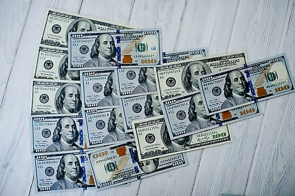 포토 JPG 해외이미지 종이 지폐 돈 비즈니스 성공 사람없음 초록색 금융 쌓기 달러 저축 재산 고급 큼 투자 팩 이익 흙더미 계산서 진행 대출 수입 프리미엄 많음 해외포토 컬러 컨셉 모션 경제 흙 화장품 크기 파일형식 더미 이미지허브