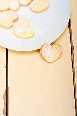 포토 JPG 해외이미지 접시 디저트 사람없음 쿠키 하트 해외포토 모양 식기 음식 파일형식 이미지허브