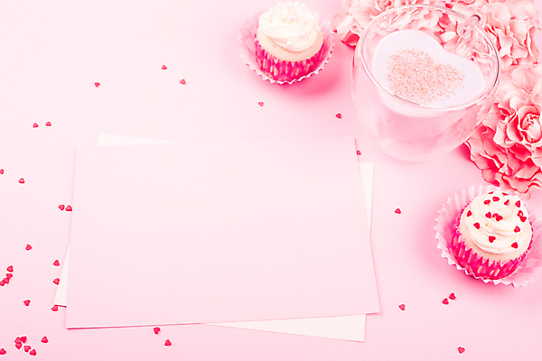 포토 JPG 해외이미지 분홍색 사람없음 컵 컵케이크 편지 카피스페이스 해외포토 식기 컬러 케이크 공백 파일형식 이미지허브