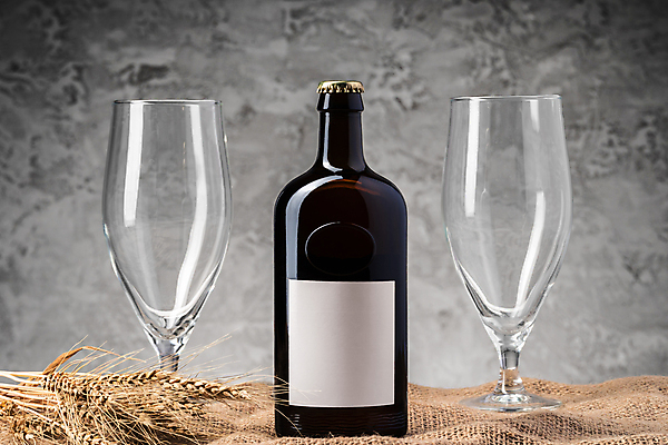 포토 JPG 해외이미지 회색배경 실내 사람없음 맥주잔 맥주병 한병 목업 해외포토 1 백그라운드 술잔 술병 맥주 내부 회색 병_담는 파일형식 이미지허브