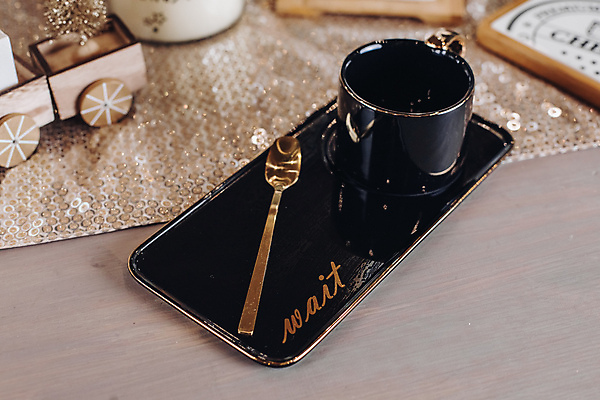 포토 JPG 해외이미지 전통 디자인 행복 백그라운드 크리스마스 탁자 휴가 천사 전등 새해 주택 선물 사람없음 내부 목재 장식 컵 가로 파티 검은색 축제 방 피규어 흰색 축하 우아함 닫기 은색 오브젝트 잔치 핸드메이드 해외포토 나무 식기 기념일 감정 컬러 가구 컨셉 재료 모션 조명 이벤트 건물 미니어처 파일형식 이미지허브