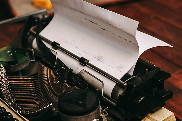 포토 JPG 해외이미지 종이 비즈니스 사람없음 사무용품 오브젝트 복고 타자기 해외포토 문구용품 골동품 파일형식 이미지허브