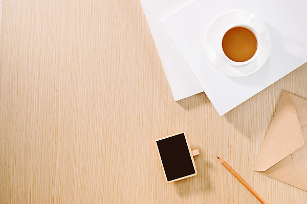 포토 JPG 해외이미지 커피 티타임 편지봉투 실내 사람없음 연필 팻말 커피잔 나무배경 해외포토 음료 백그라운드 휴식 학용품 봉투 잔 프레임 내부 필기구 편지 파일형식 이미지허브