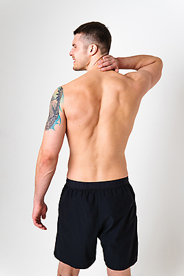 포토 JPG 해외이미지 백인 손 남자 백그라운드 신체 근육 스트레스 건강 한명 사람 성인 빨간색 약 고통 터치 흰색 표현 잡기 마사지 질병 상처 척추 근육질 목 문제 긴장 테라피 고립 돌봄 요통 해외포토 서양인 1 감정 컬러 의학 모션 뼈 신체부위 뷰티 몸매 허리통증 파일형식 이미지허브