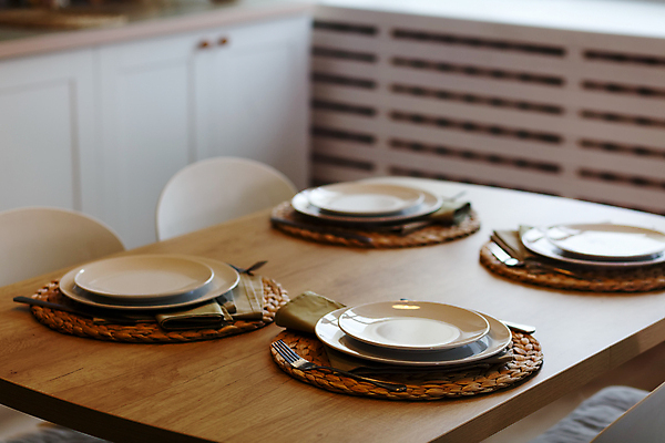 포토 JPG 해외이미지 식기 접시 디자인 안경 음료 음식 가구 백그라운드 포크 의자 유리 탁자 호텔 주택 실내 이벤트 사람없음 내부 목재 장식 세트 파티 주방 요식업 식당 식사 저녁식사 식탁보 흰색 축하 4 고급 우아함 아침식사 서비스 메뉴 만족 냅킨 설정 점심식사 정중 해외포토 나무 잡화 감정 산업 컬러 생활용품 컨셉 재료 재질 숙소 건물 숫자 상점 파일형식 이미지허브