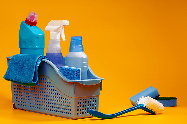 포토 JPG 해외이미지 실내 사람없음 바구니 청소도구 세제 오브젝트 스펀지 노란배경 청소용솔 해외포토 백그라운드 내부 노란색 도구 청소 파일형식 이미지허브
