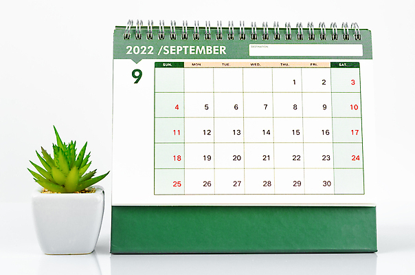 포토 JPG 해외이미지 디자인 영어 종이 백그라운드 비즈니스 탁자 휴가 문구용품 이벤트 사람없음 장식 사무실 우주 공백 자유 달력 9 일주일 9월 책상 페이지 월 월요일 해외포토 문자 가구 컨셉 숫자 날짜 오브젝트 요일 파일형식 이미지허브